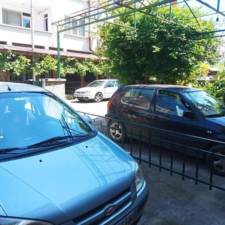 Family Hotel Bohemi II Primorsko Exterior photo